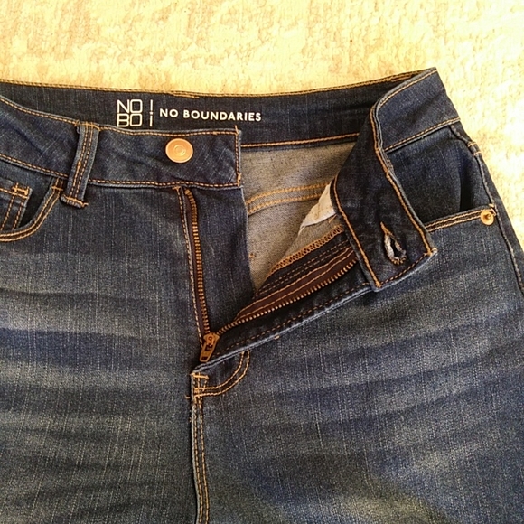 No Boundaries High Rise Distressed Jeans Junior 7 Blue - Picture 7 of 14
